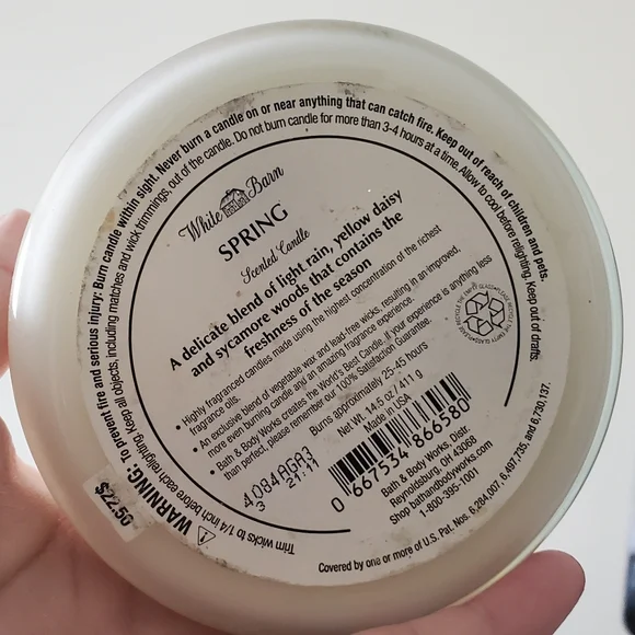 White Barn Spring Scented Candle *USED/NO LID - Picture 2 of 4